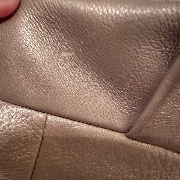 Coach Maggie gold/tan shimmer color large 3 pocket purse with free gift! - Picture 12 of 16